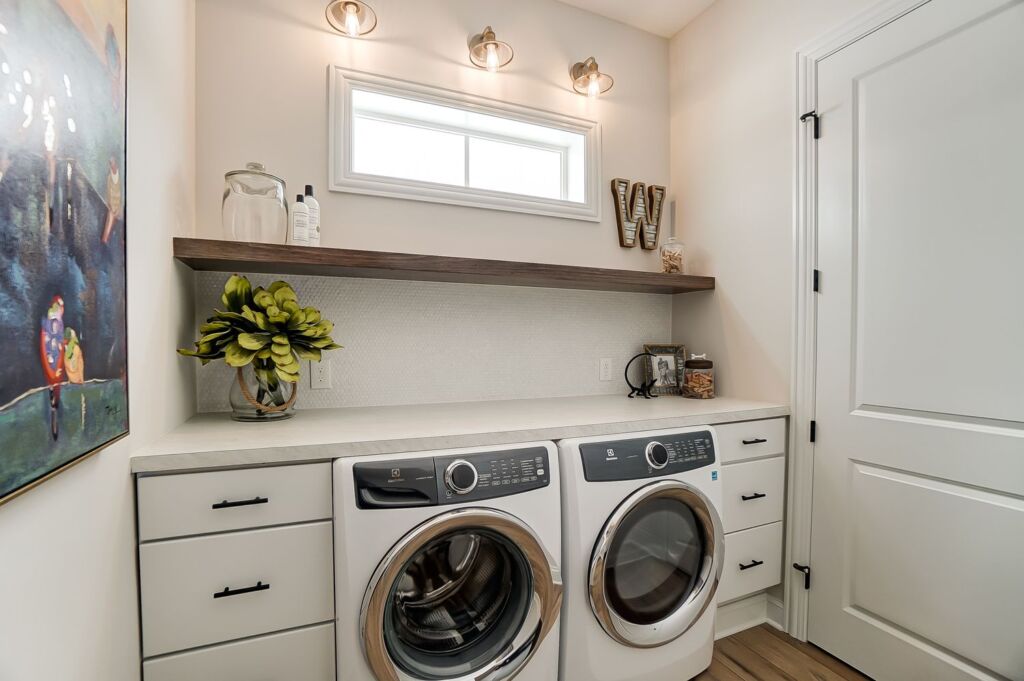 Laundry & Built-Ins – Custom Built Homes | Home Builders Near Me