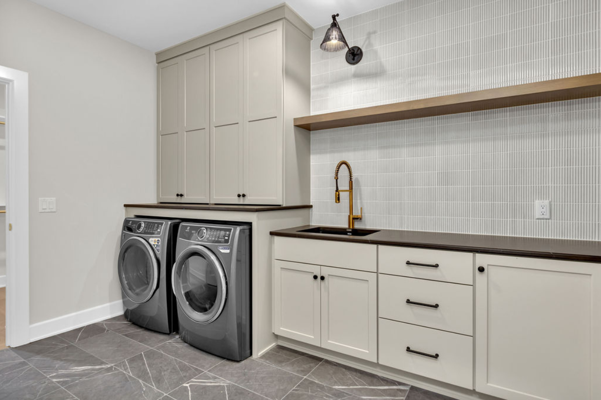 Custom Home Builder Custom Laundry Built In