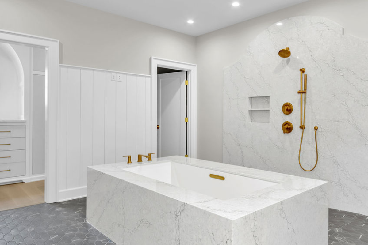 New Albany Home Builder Custom Bathroom